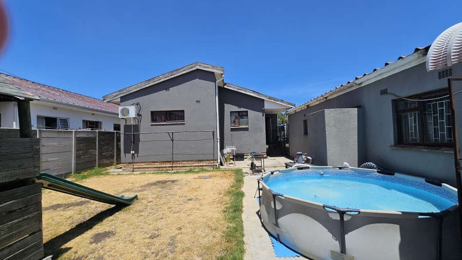 3 Bedroom Property for Sale in Strand North Western Cape
